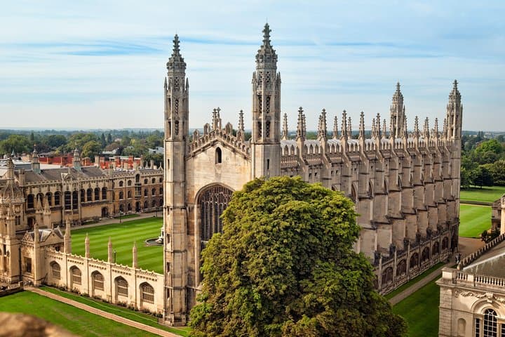 Spies Walking tour in Cambridge