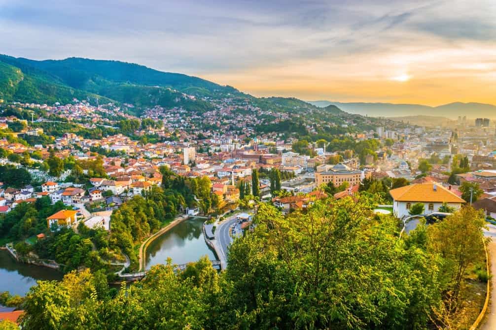 “Mission Impossible” Walking Tour in Sarajevo