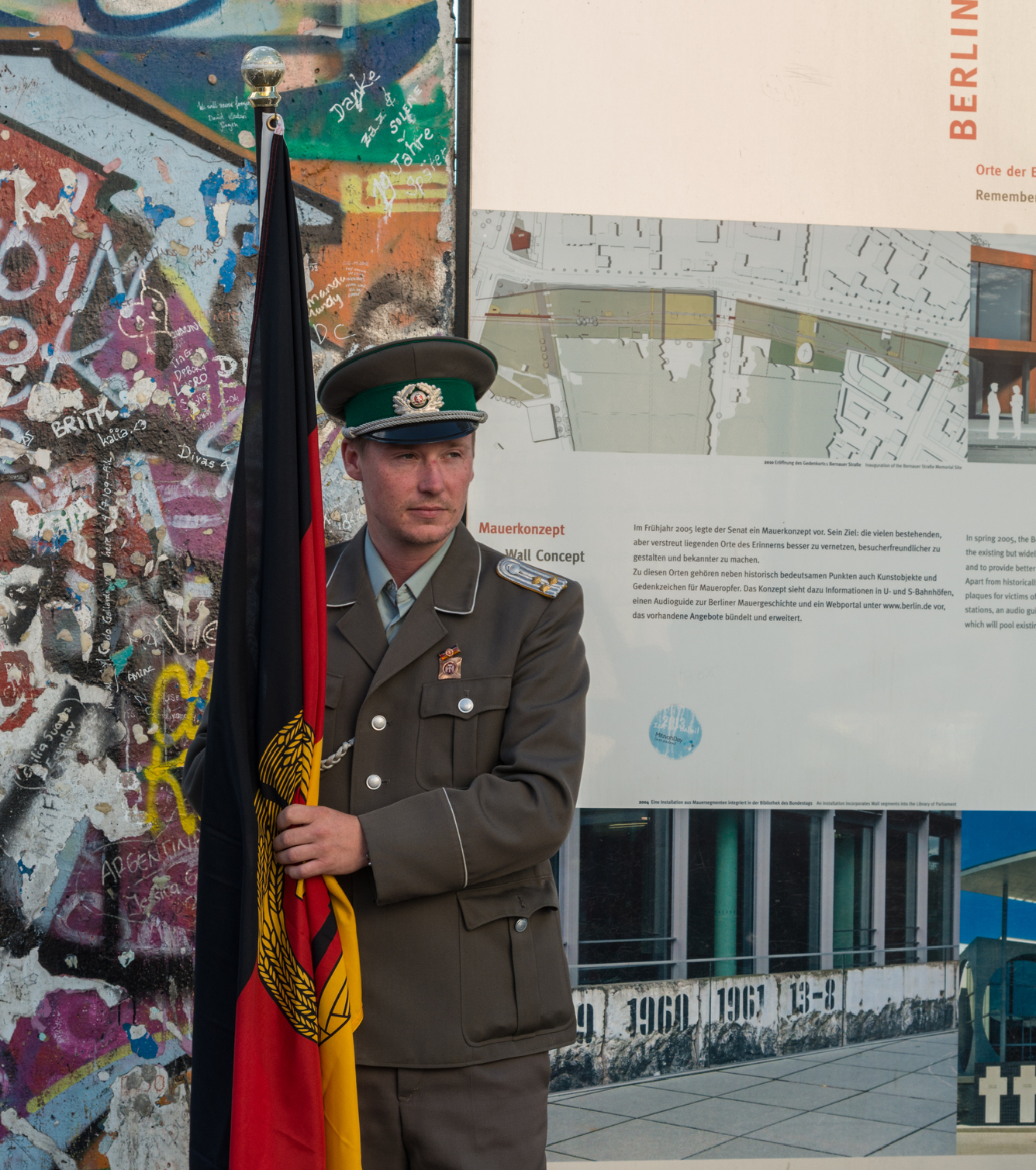 Opatrip Majestic Berlin Wall Tour