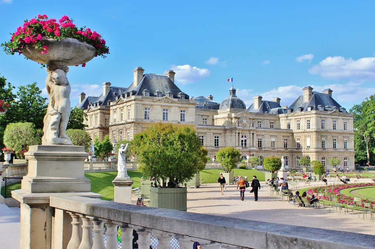 Luxembourg tour walking (6)