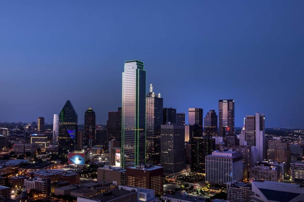 Walking tour in Dallas