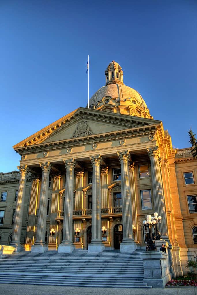 Walking tour in Edmonton