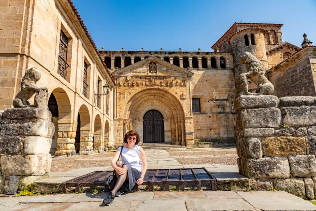 Walking tour in Santillana Del Mar