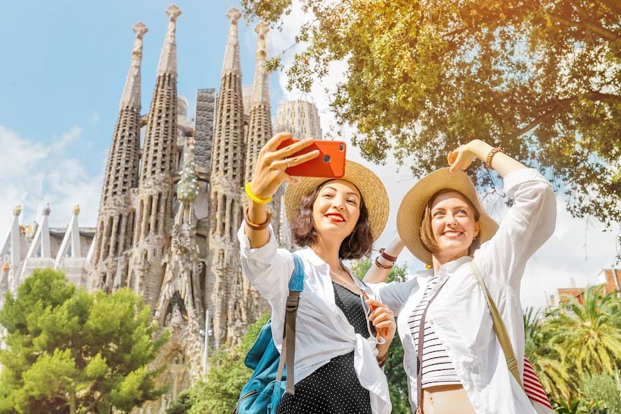Sagrada Familia Basilica Tour For USA Tourist