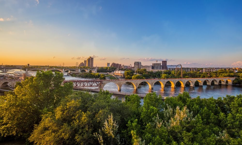 Walking Tour In Minneapolis For USA Tourist