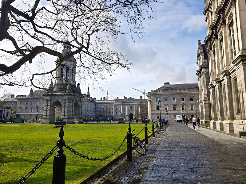 Walking Tour In Dublin For Seniors