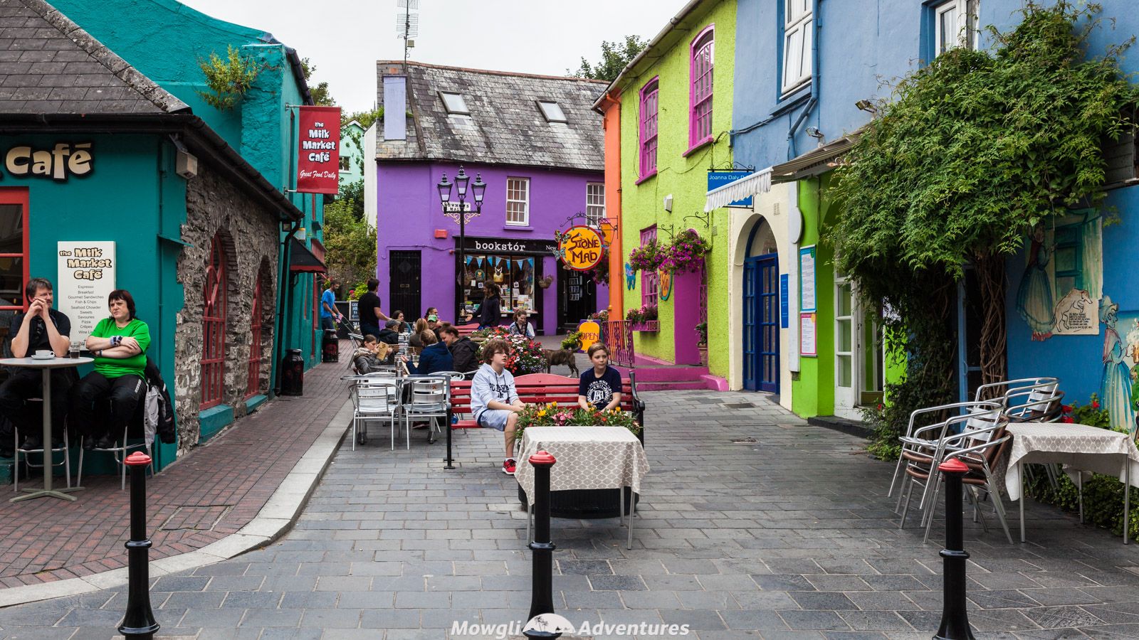 Family walking tour in Cork