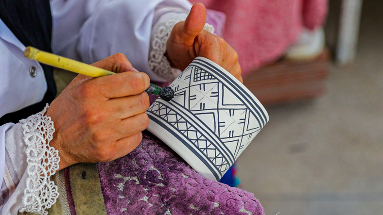 Private Guided Artisan Workshop Tour in Fez